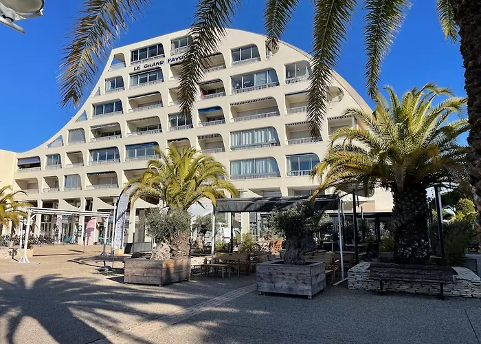 Studio Renove - Balcon, Parking & Velos Inclus